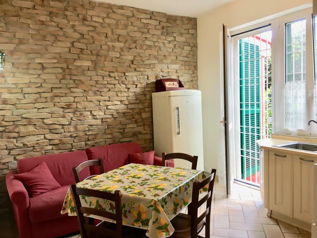 Appia Park Apartament 10 Min Dal Colosseo Roma Exterior foto